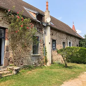  Hébergement de vacances Le Petit Poirier